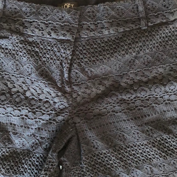 LOFT Navy Blue Lace Shorts, Sz 8 - Picture 2 of 3